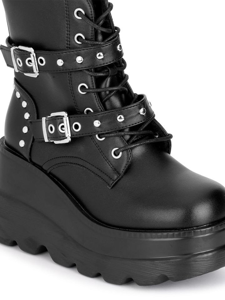 Black Solid Buckle Boots