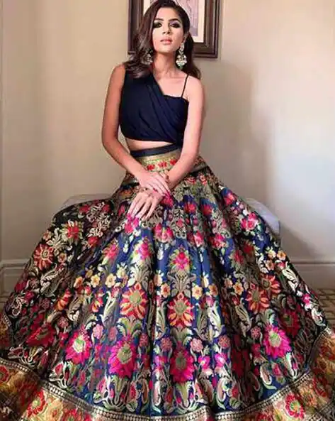 Embellished Lehenga Choli Set with dupatta