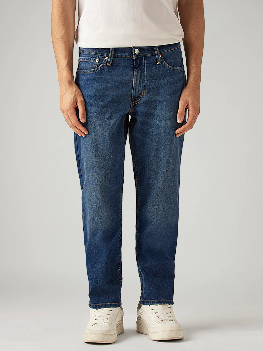 Men's 541 Blue Athletic Tapered Fit Mid Rise Tinted Jeans