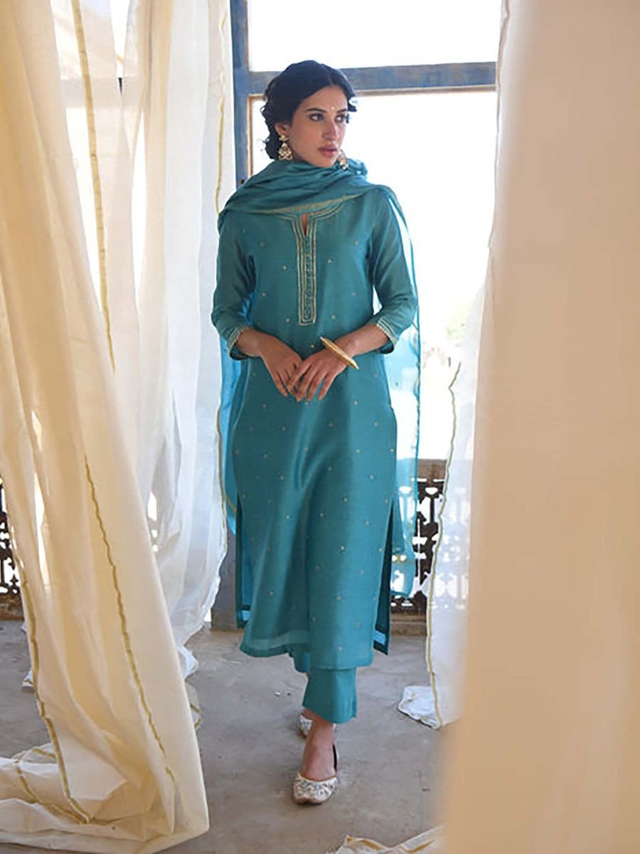 Women Chanderi Teal Kurta with Pant and Dupatta