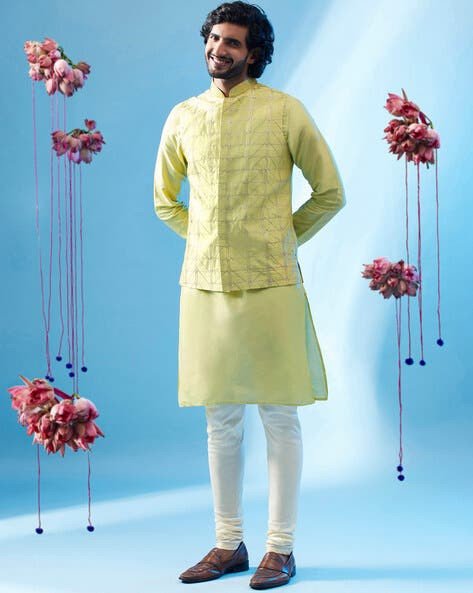Men Regular Fit Kurta & Churidar set with jacket