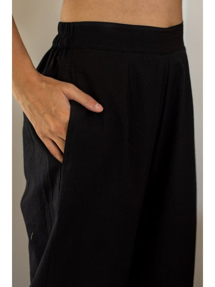 Women Black Stygian Pants